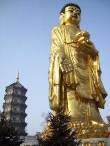 The Buddha of the Jile Si (Temple) is impressive.