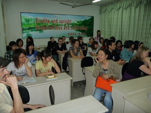  German college students visit Taizhou Teachers College.