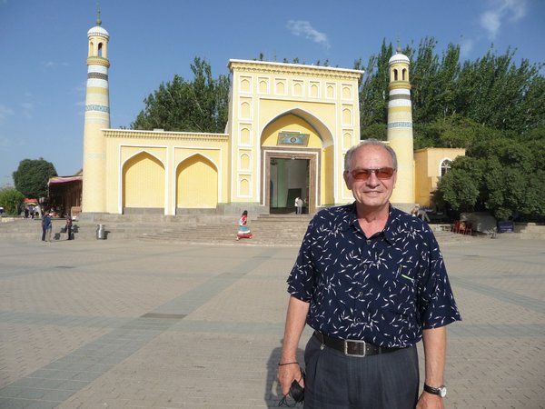 KASHGAR, PHOTO 1:  The Id Kah Mosque is The Landmark Mosque of Kashgar.