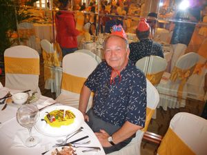 My birthday was celebrated during the duration of the Yangtze River cruise.