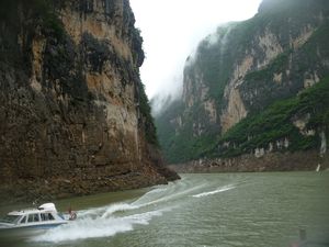 In order to return to the Century Diamond Cruise Ship, we must pass the same Three Little Gorges, in reverse.
