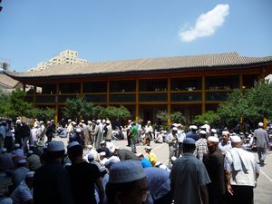 The courtyard of the Great Mosque becomes more crowded.