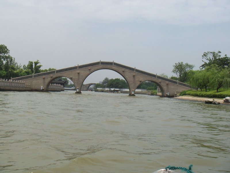 SUZHOU: TRAVELING THE CANALS OF SUZHOU