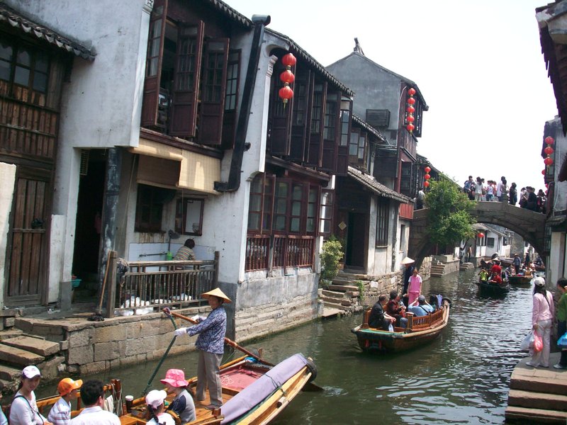 ZHOUZHUANG: CANAL TOWN AND UNESCO WORLD HERITAGE SITE