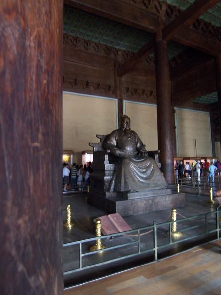 Statue of the Yongle Emperor
