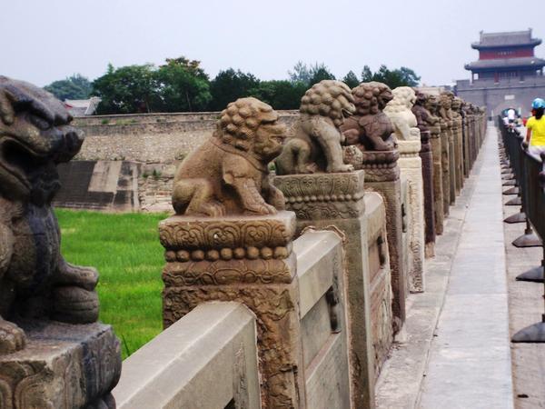 Each lion is carved with a slightly different appearance.