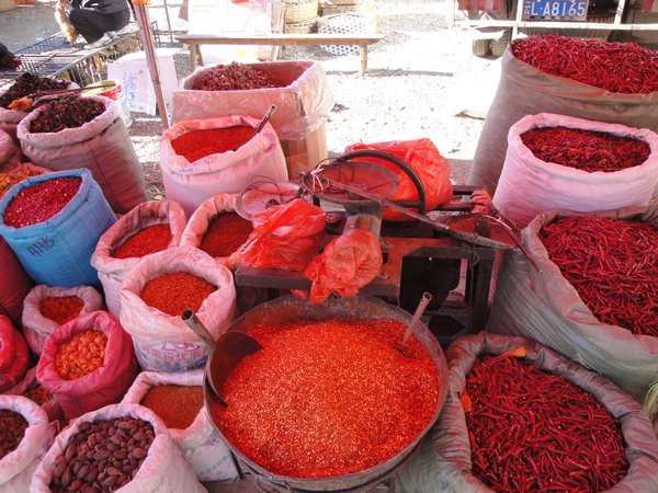 Shaxi market1