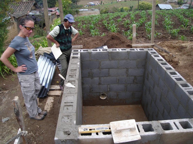 Biodigester construction in Cantel