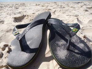 clip clap...the noise of the Havaianas