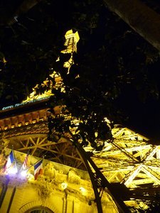 the Eiffel tower by night