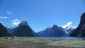 entrance of Milford sound