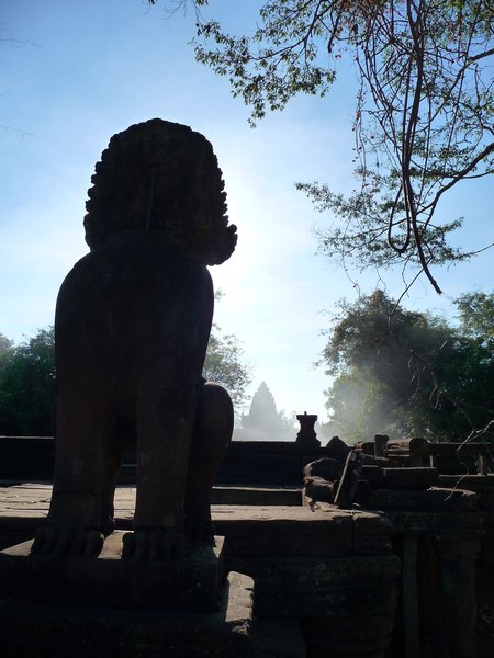 Banteay Samre guarding lion
