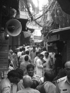 Street atmospher behind the ghats