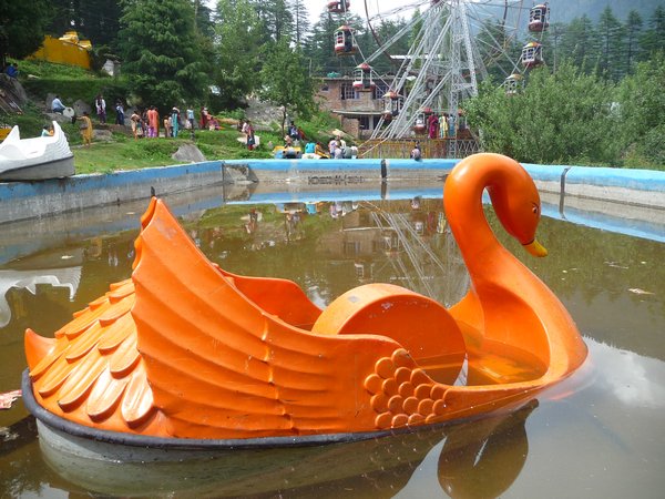 the Duck-tanic of Manali