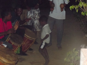 Garifuna drumming and dancing