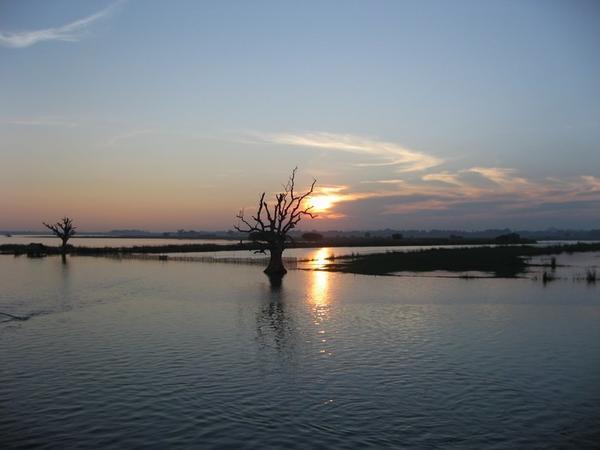Another sunset shot from U Bein bridge, (outside Mandalay)