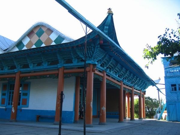 The interesting architecture of Karakol's Chinese mosque