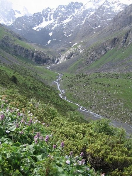 Looking along the valley, as I climbed off to the side to find the Teleti Pass