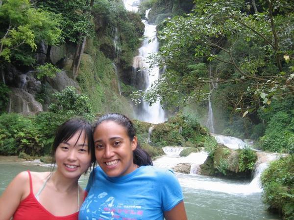 Jen & Leti at the waterfall