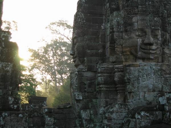 Early morning light on the Bayon