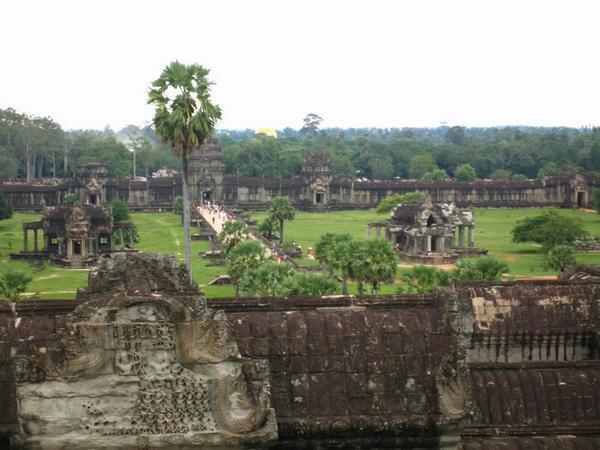 Looking back along the Angkor Wat causeway