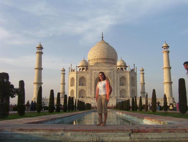 Suzanne and the Taj Mahal