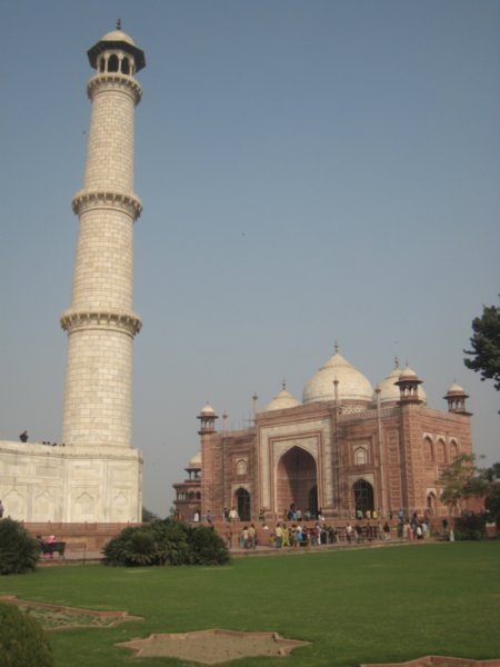 Minarete y Naggar Khana
