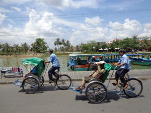 Cycle taxis in Hoi An