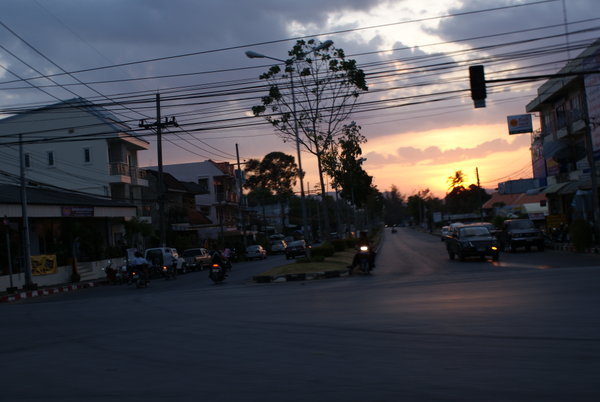Final night in thailand, sunsetting over krabbi streets