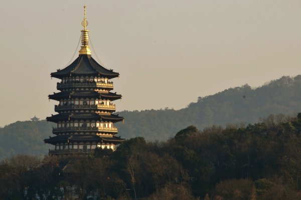 West Lake: Pagoda on the Hill