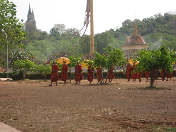 Monks entering the wat