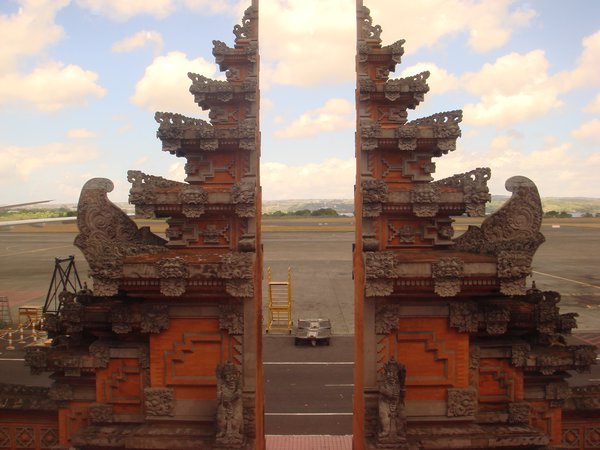 runway, Denpasar airport