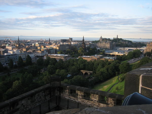 Edinburgh from top of castle