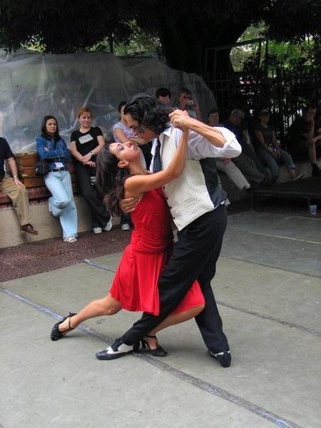 ... and dancing tango in San Telmo