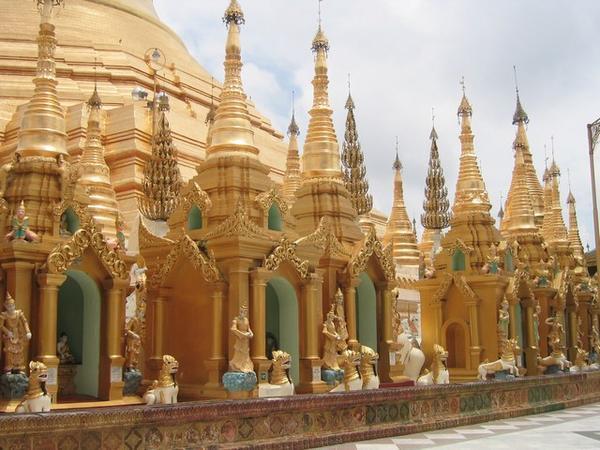 Shwedagon Pagoda 3