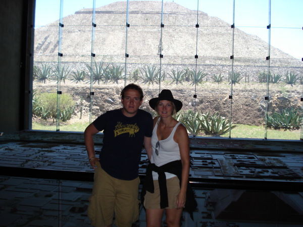 Inside the Musuem with in the Piramide del Sol/Pyramid of the Sun in the background