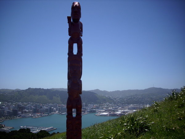 Maori statue at Mt Victoria peak