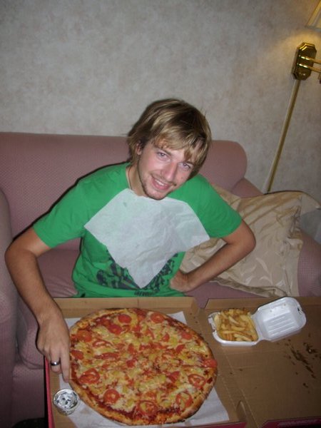 An American-sized pizza