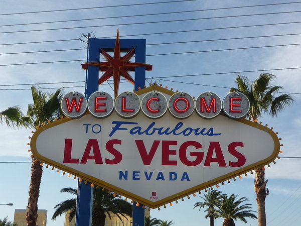 Ja, ja. The big theme park nennen die Leute Las Vegas