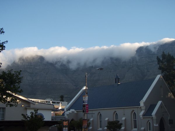 The "table cloth" over table mountain