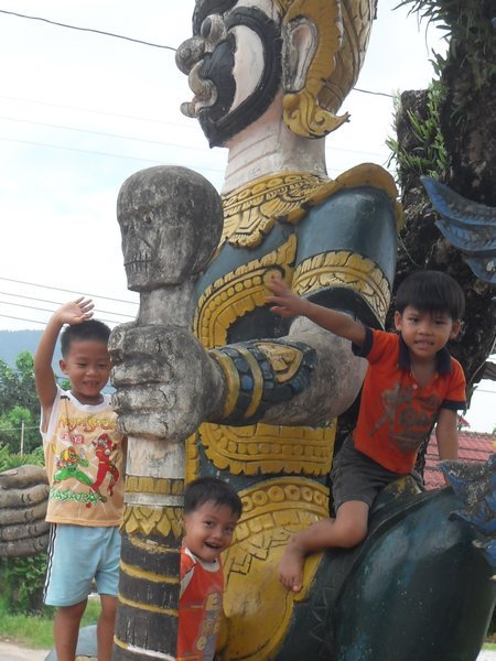 Kids in Vang Vieng