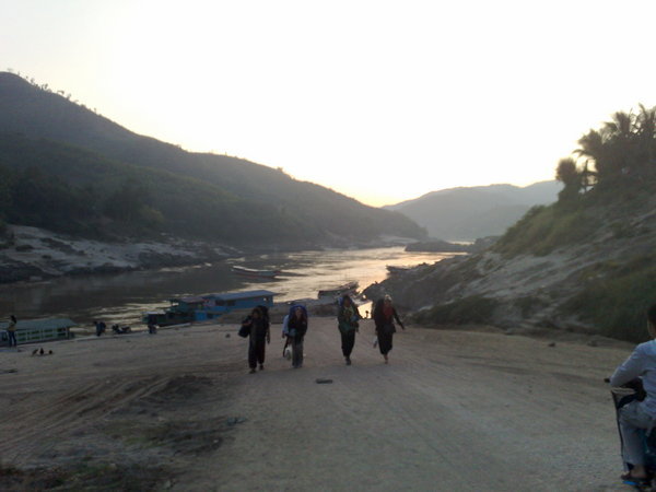 Arriving in Pakbeng as the sun sets