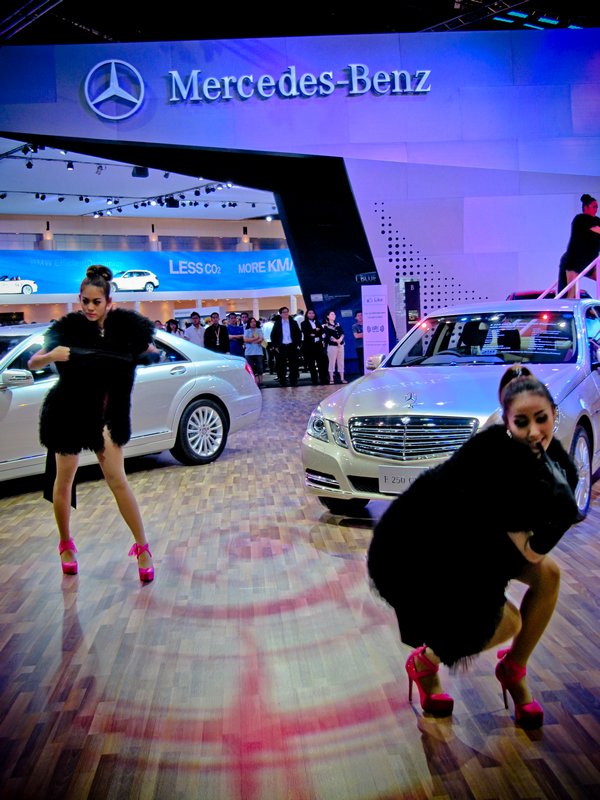 Mercedes-Benz show