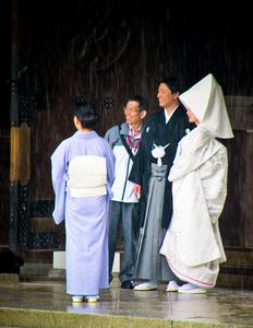 Shinto wedding at Meiji Jingu on a rainy morning