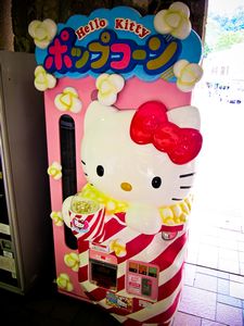 Hello Kitty popcorn vending machine