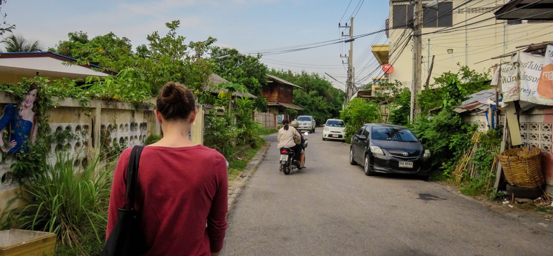 A standard side-street in Chiang Mai