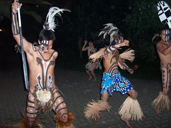 Eater Island dancers
