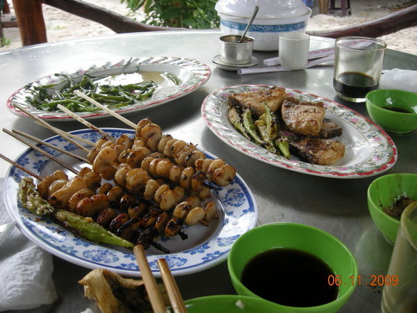 Seafood barbeque on Bai Sao beach