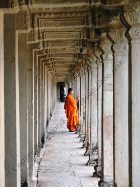 Angkor Wat - corridors