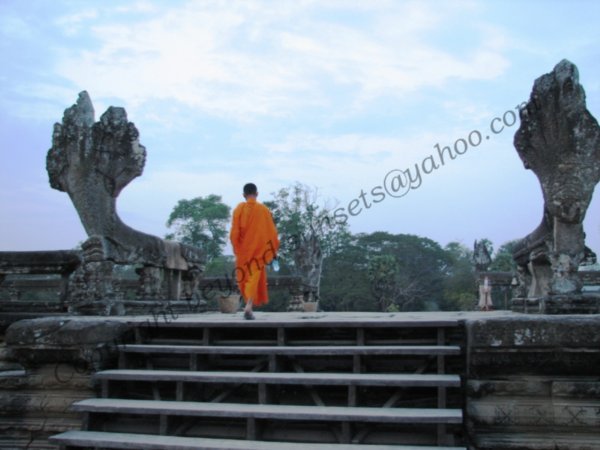 Angkor Wat - monk